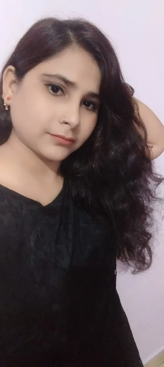 Radhika Most Popular Bangalore Call Girl – Indian escort in Bangalore — 4 / 8