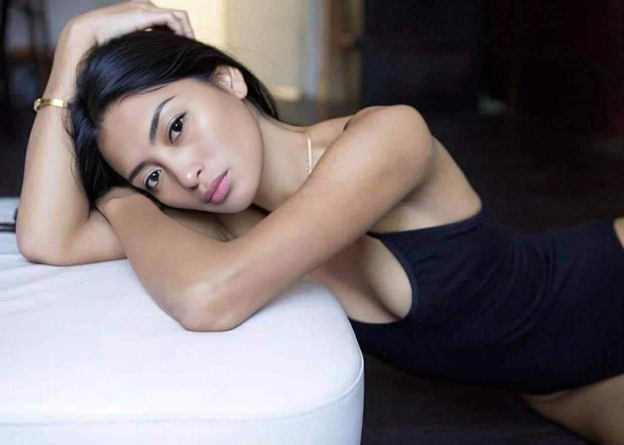 Anna Just Arrived – Spanish escort in Hong Kong — 2 / 6