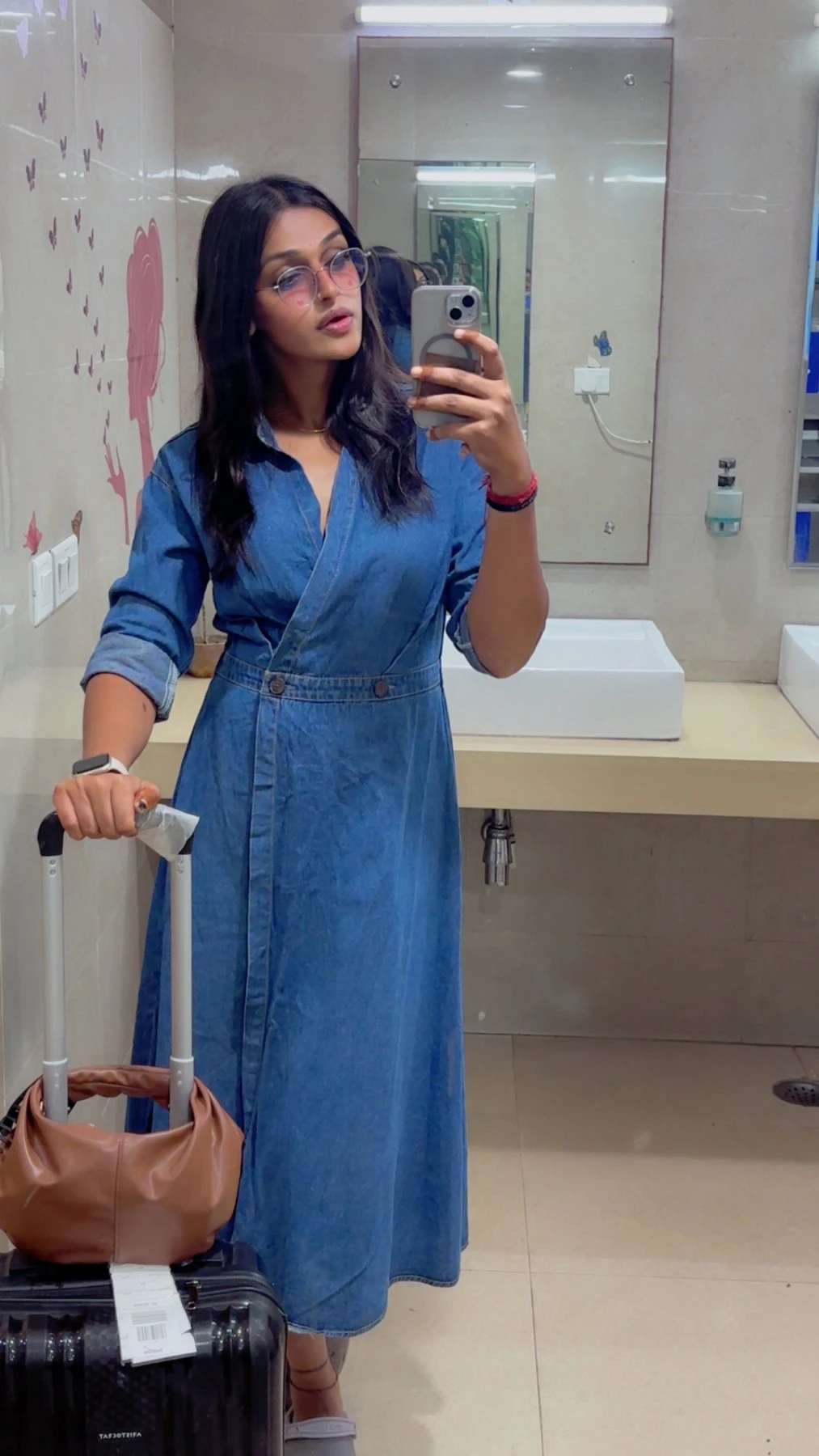Naira – Indian escort in Ahmedabad — 12 / 22