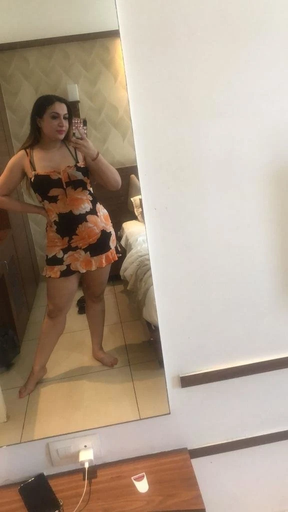 Monika Big Boobs Escort – escort in Candolim, Goa — 2 / 3