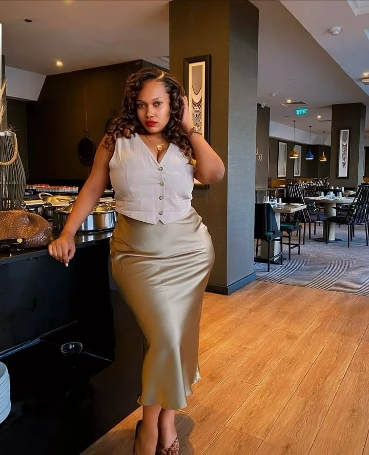 Kimberly – South African escort in Dehradun, Uttarakhand — 3 / 5