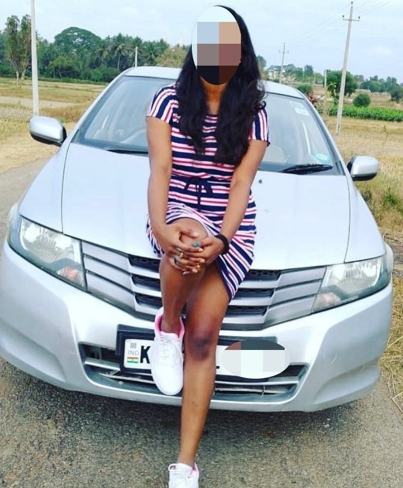 Meet High Profile Housewife Privately x – Indian escort in Bangalore — 1 / 3