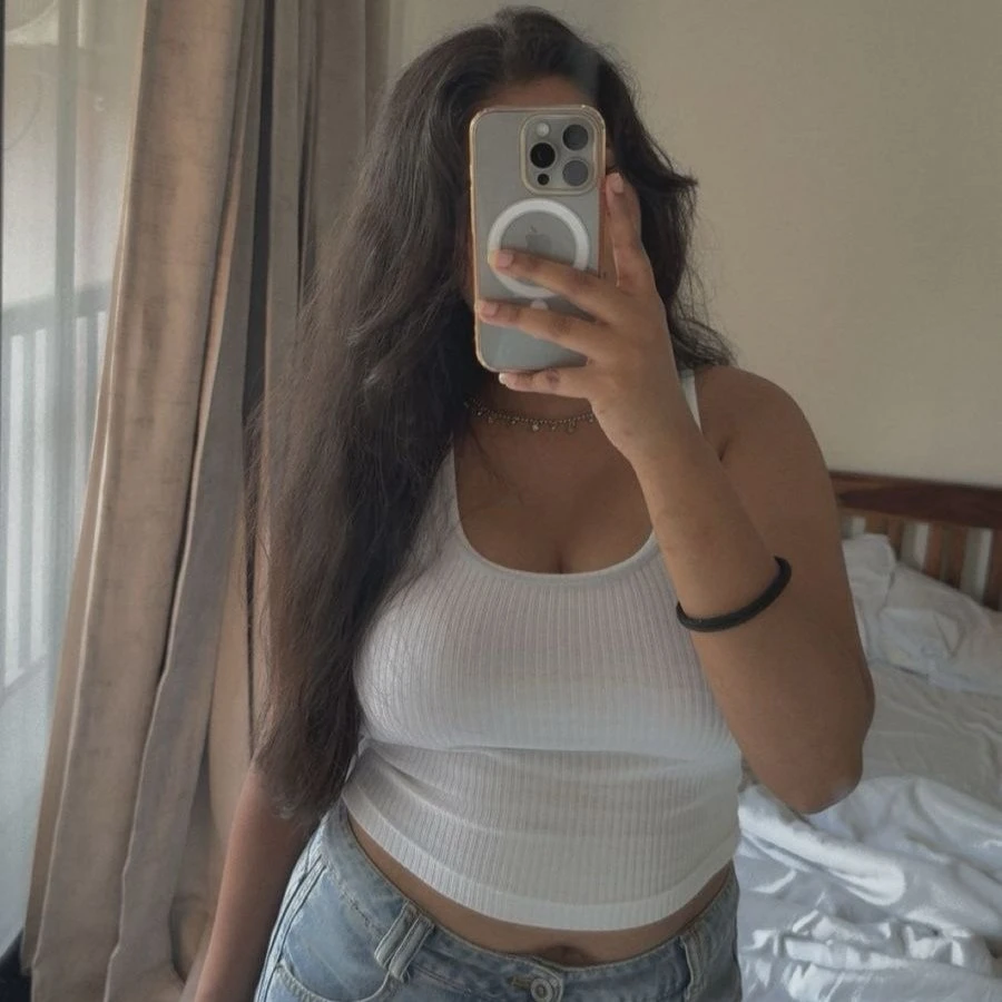 Akansha – Indian escort in Candolim, Goa — 4 / 5