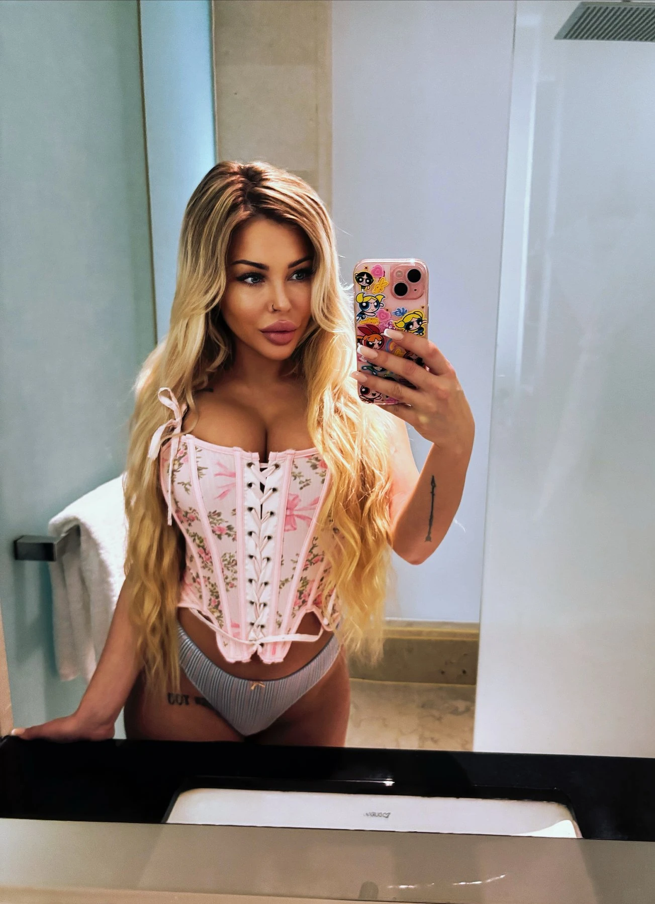 Bonnie Massage – Slovakian masseuse in Hong Kong — 2 / 18