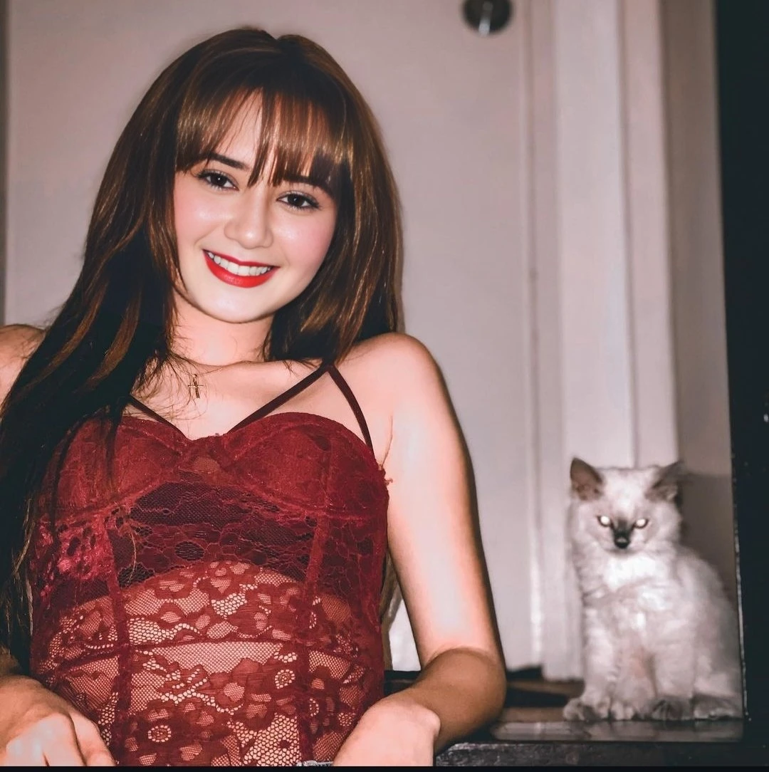 Hailey Sweet Spanish/filipina – Spanish escort in Hong Kong — 2 / 8