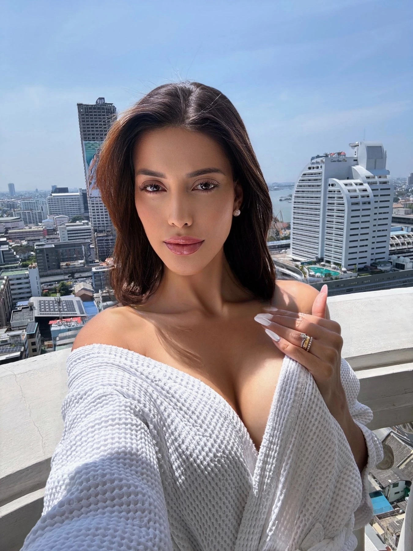 Avery Laurent – Egyptian escort in Bangalore — 10 / 15