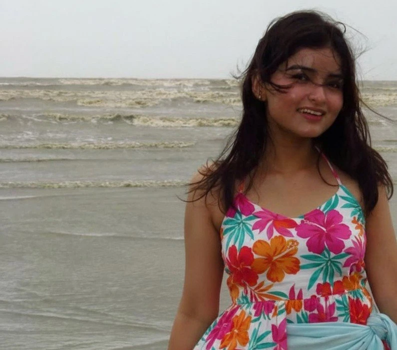 Alina – escort in Bangalore — 2 / 4