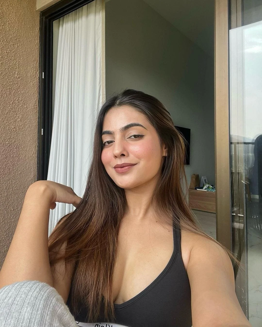 Purvi Independent – Indian escort in Bangalore — 2 / 3