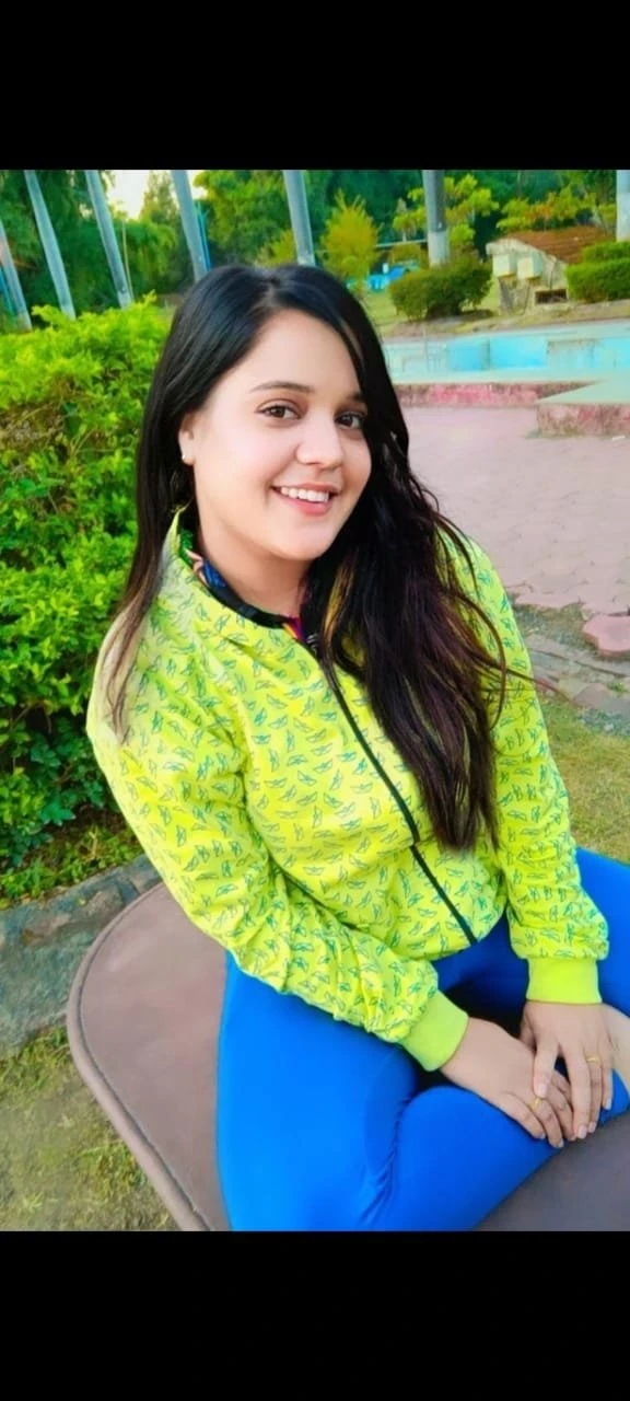 Manju Real meet & Cam session – Indian escort in Bangalore — 2 / 5