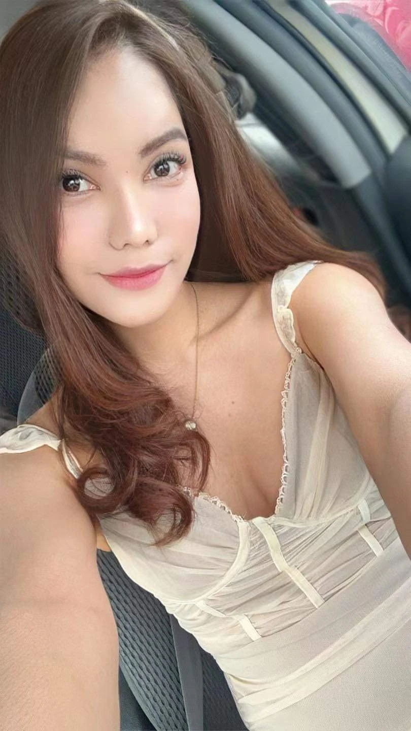 JENNY – Thai escort in Hong Kong — 10 / 12