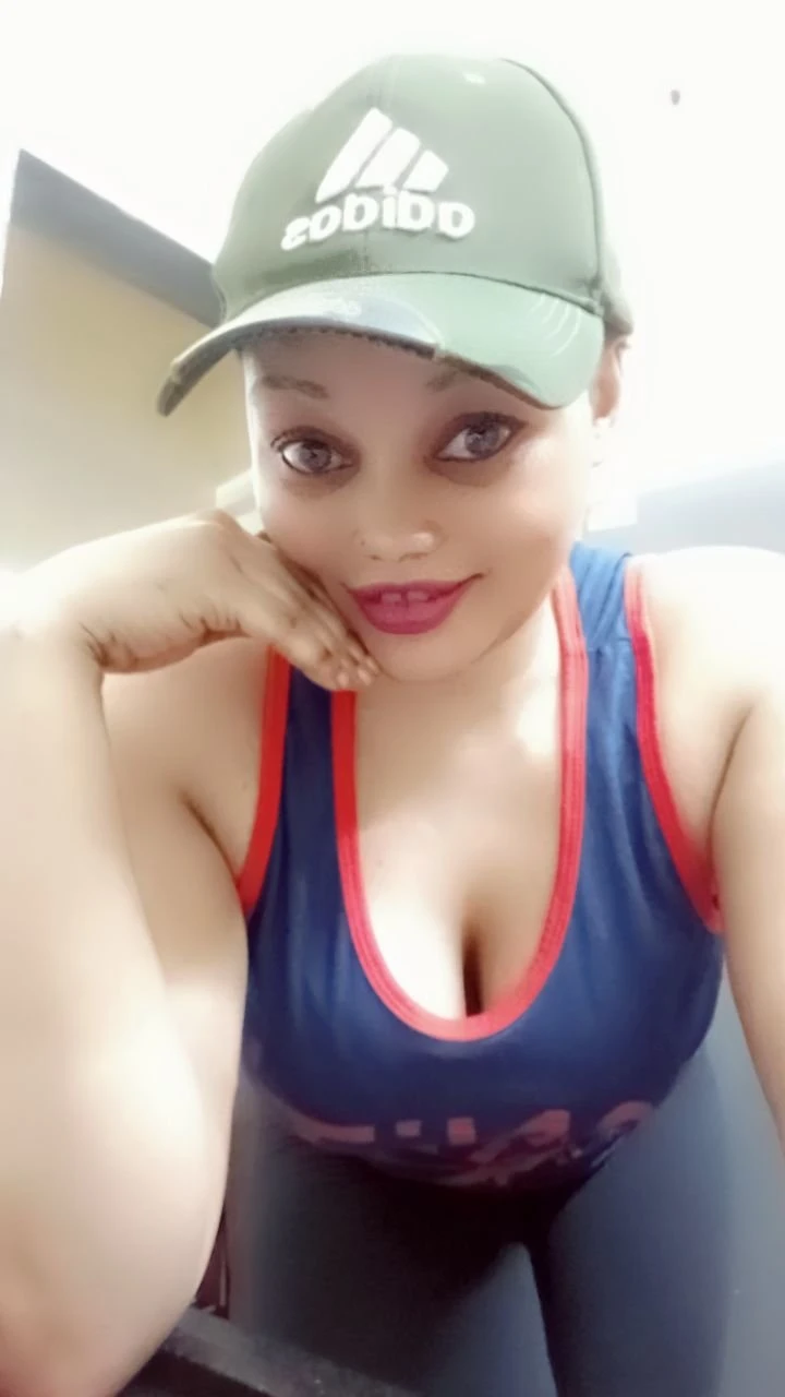 Sherry K22 – Tanzanian escort in Gurgaon — 4 / 5