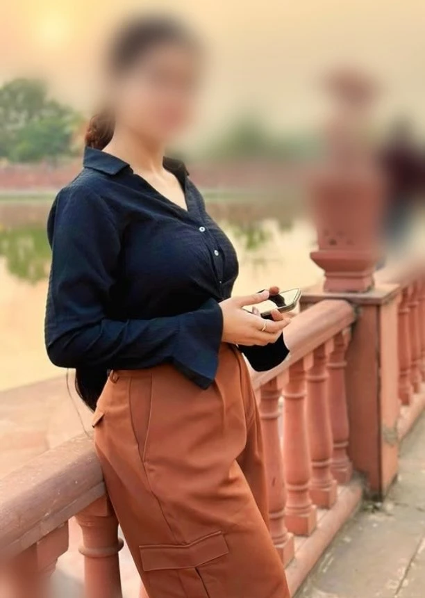 ꧁༒Baby 🦋(Cam & meet)༒꧂ – Indian escort in Ahmedabad — 4 / 5