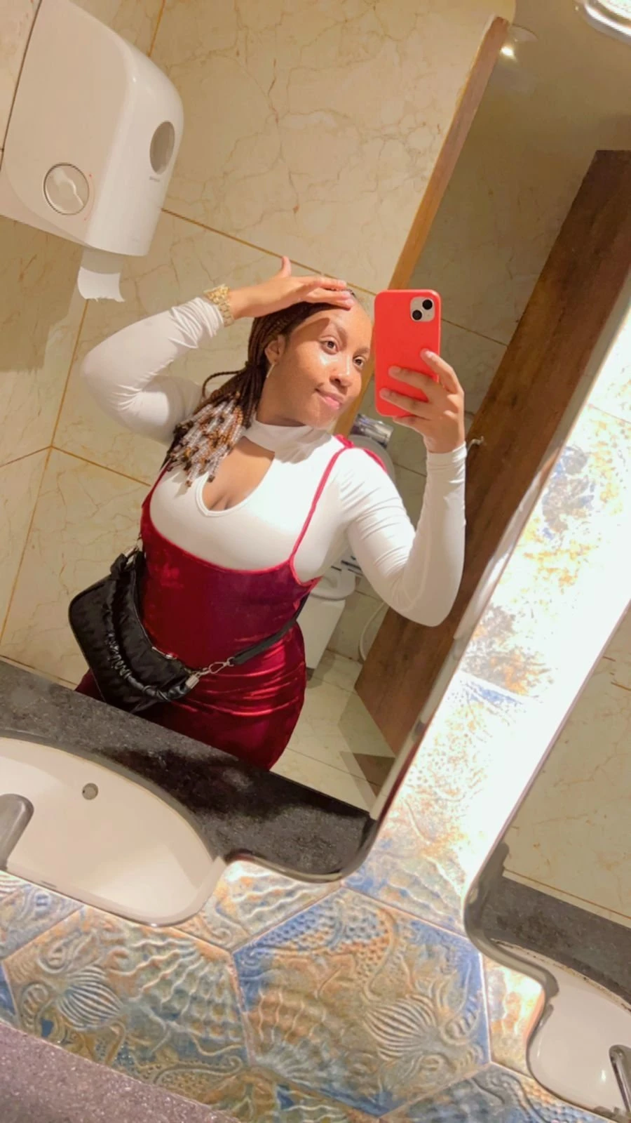 Sweet Lee – Tanzanian escort in Bangalore — 3 / 4