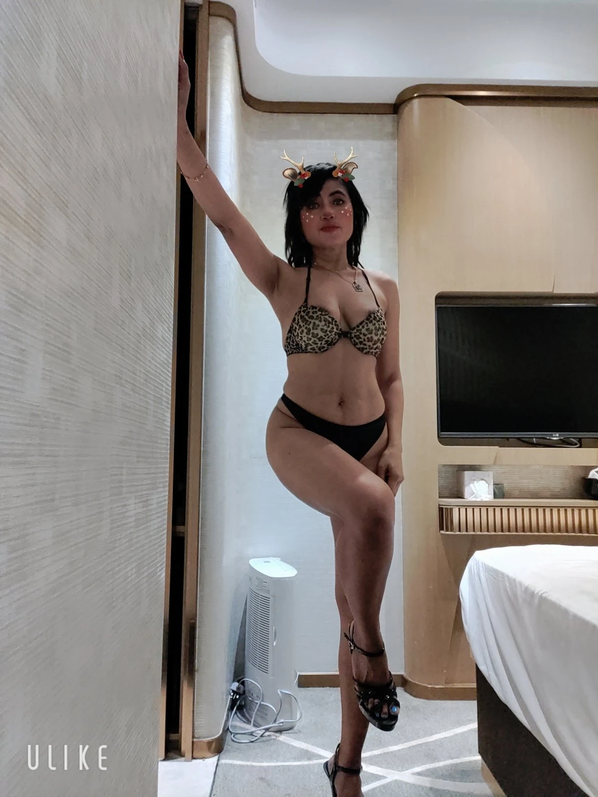 Jessica Jess – Indonesian escort in Hong Kong — 13 / 21