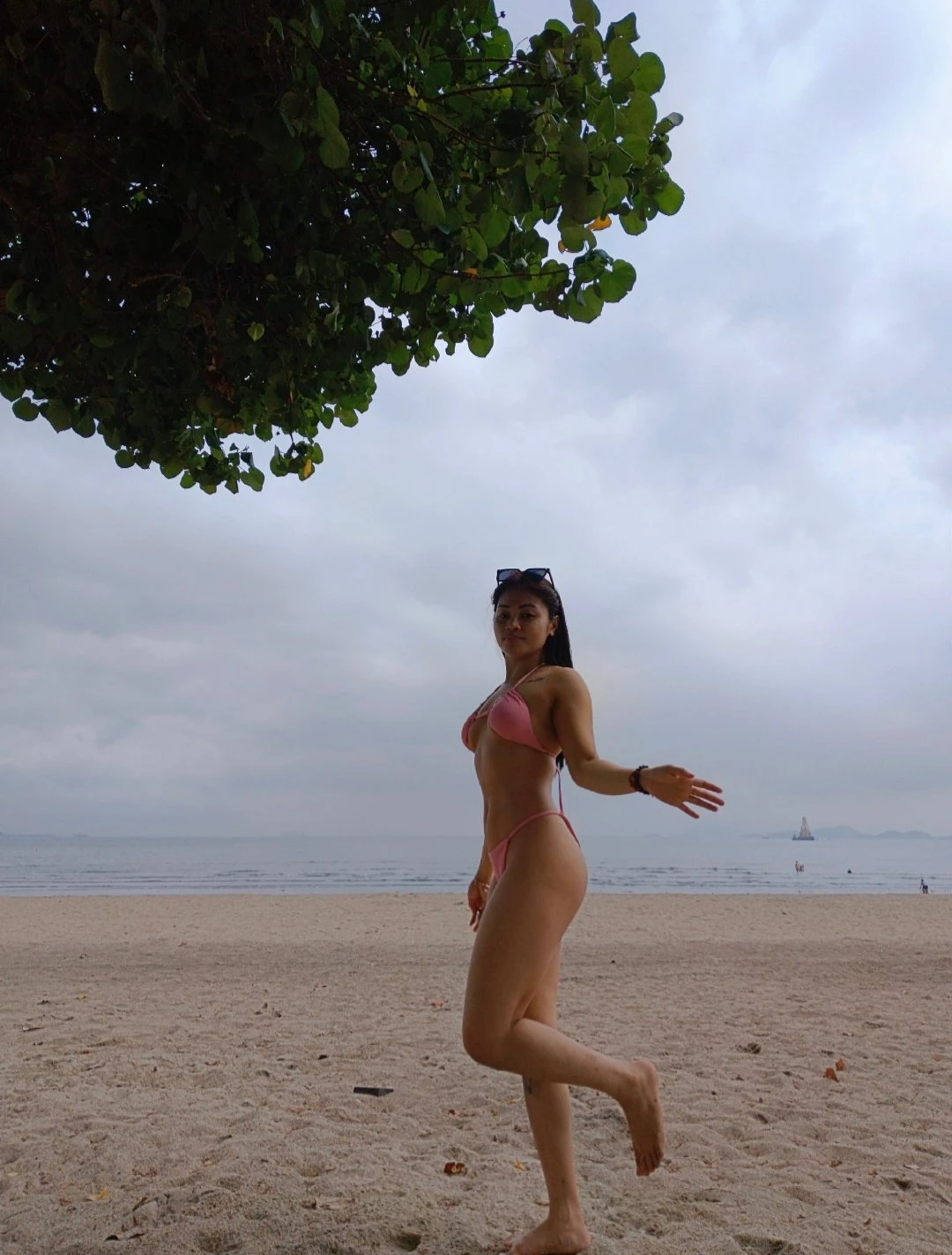 Irene – Filipino escort in Hong Kong — 7 / 8