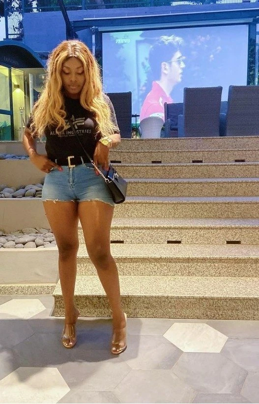Michelle – Algerian escort in Dehradun, Uttarakhand — 4 / 6