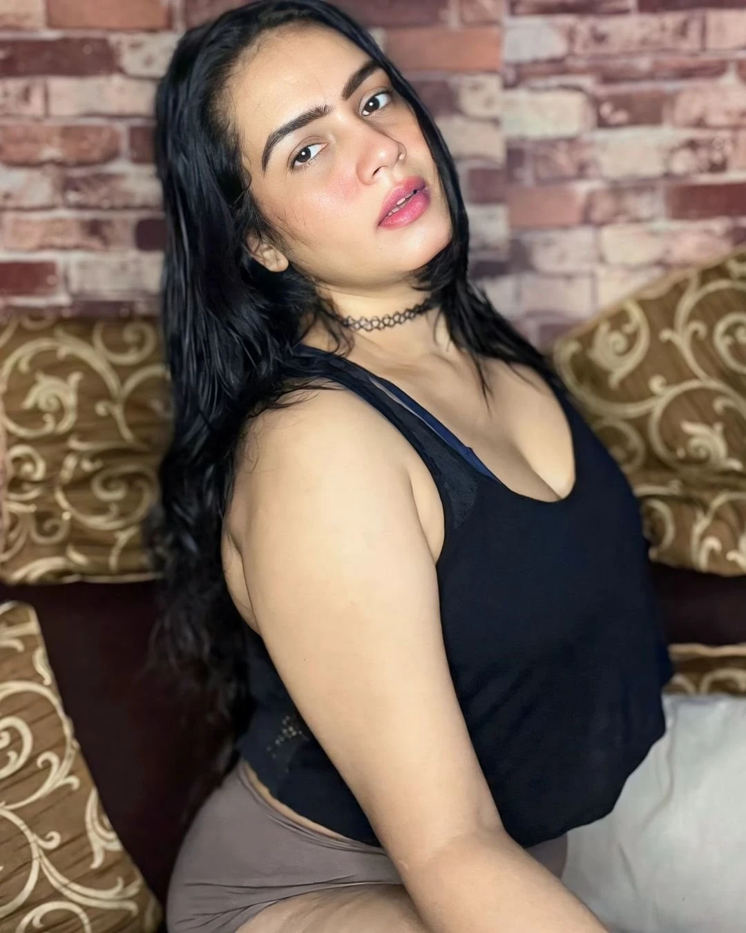 Zoya – Indian escort in Chennai — 2 / 4