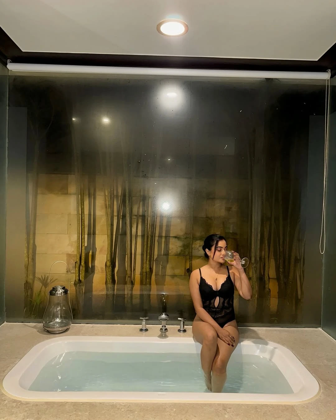 Hiral Ahmedabad – Indian escort in Ahmedabad — 3 / 4