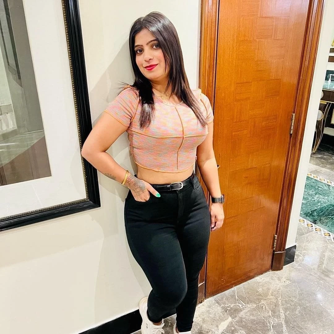 Ananya🤙 in Bangalore – Indian escort in Bangalore — 4 / 5