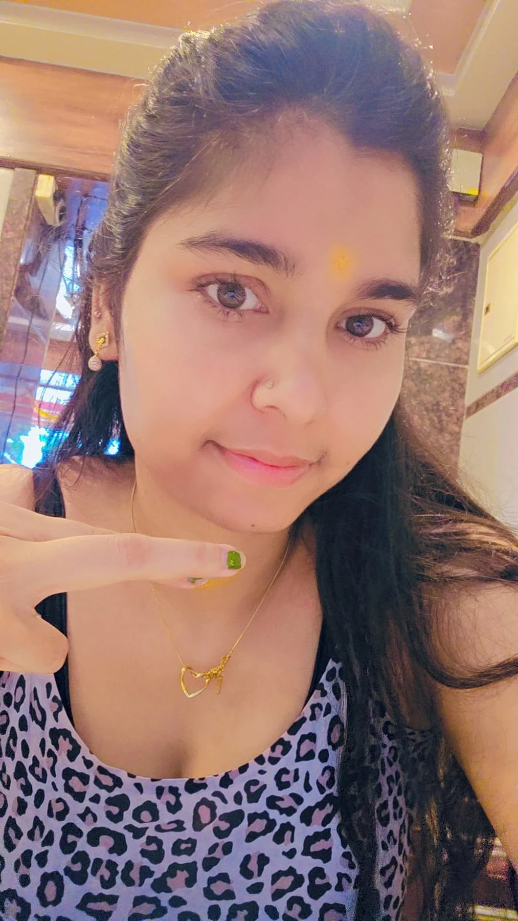 Independent Girl, No Broker, Meet & Cam – Indian escort in Bangalore — 5 / 6