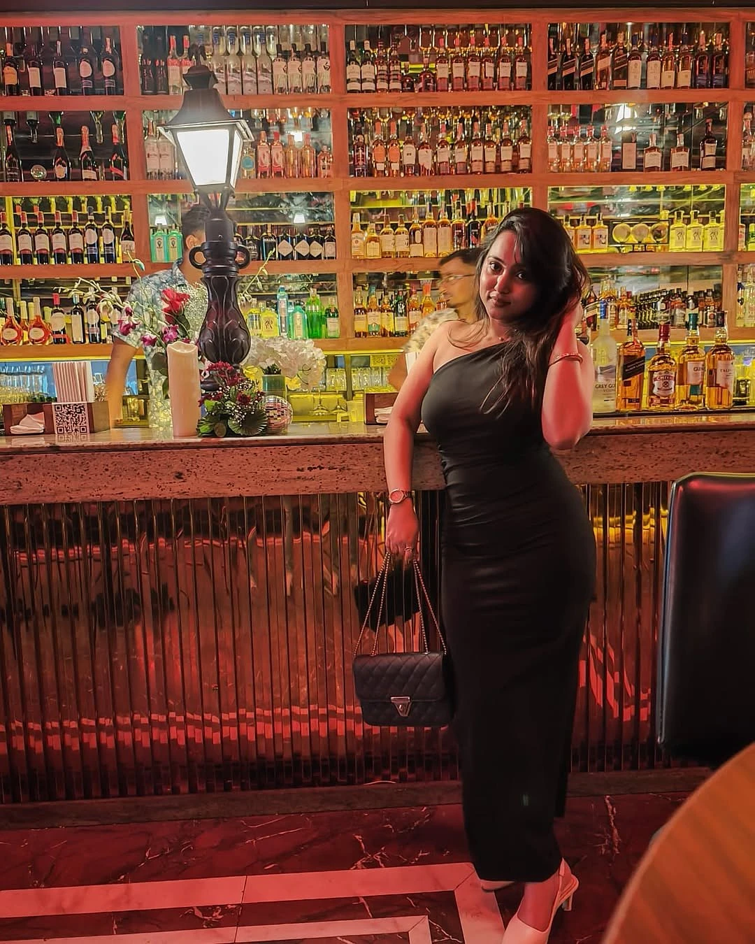 Sneha Cam show & Real meet – Indian escort in Bangalore — 3 / 5