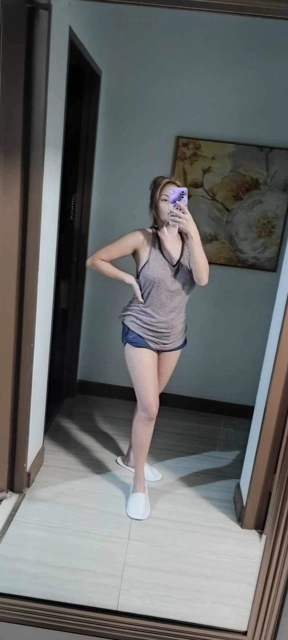 Charrie – Vietnamese escort in Hong Kong — 5 / 7