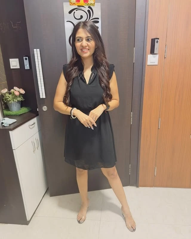 Aarti – Indian escort in Ahmedabad — 3 / 4