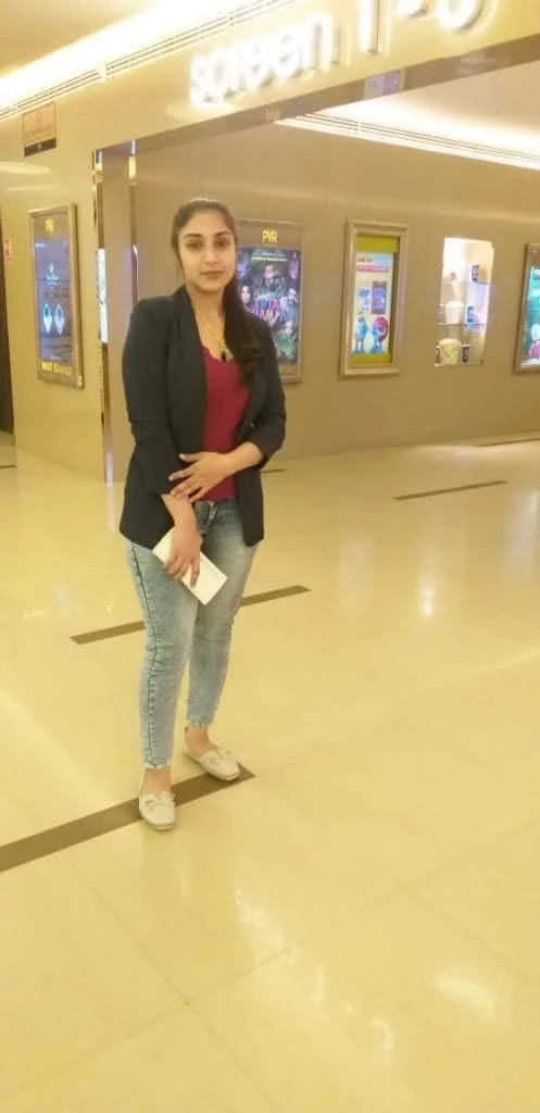 Rabiya Escort Live Meet – Indian escort in Chandigarh — 2 / 3