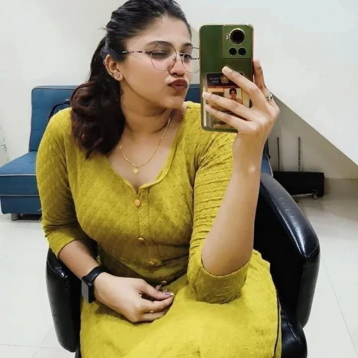 Monika – Indian escort in Bangalore, Escort, Banga