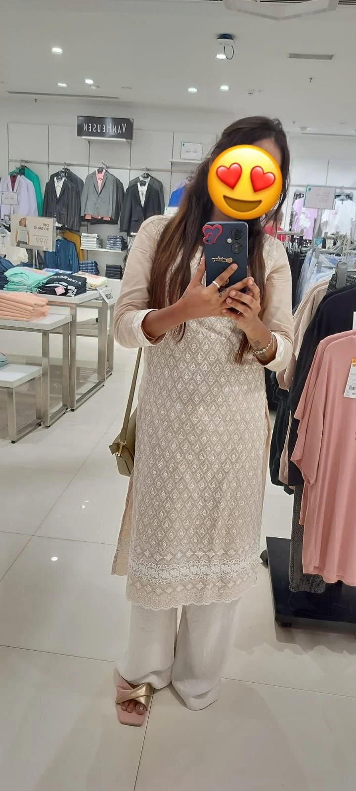 Rita Tamil Ponnu Meet & Call – Indian escort in Chennai — 4 / 11