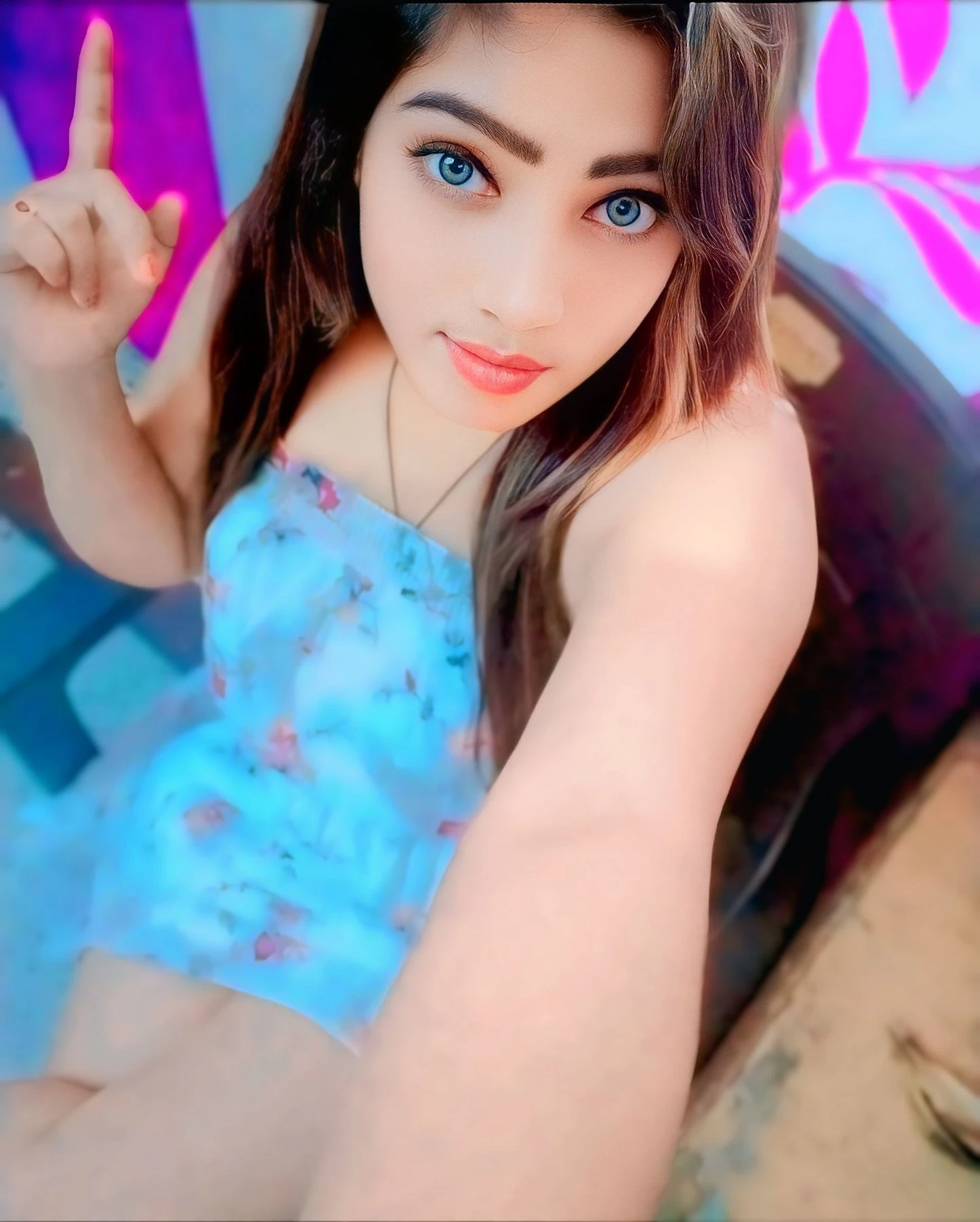 Komal Cam session and meet – Indian escort in Ahmedabad — 1 / 2