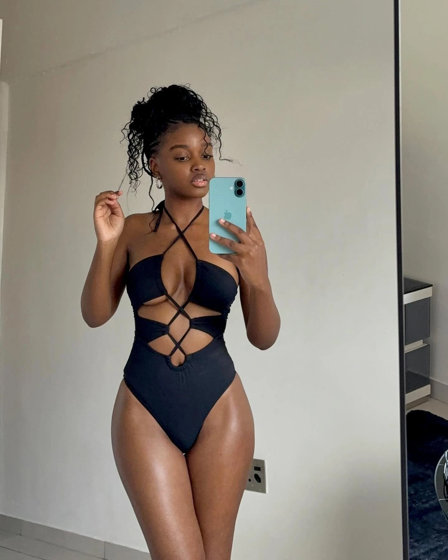 Martha – Cameroonian escort in Chandigarh — 4 / 5