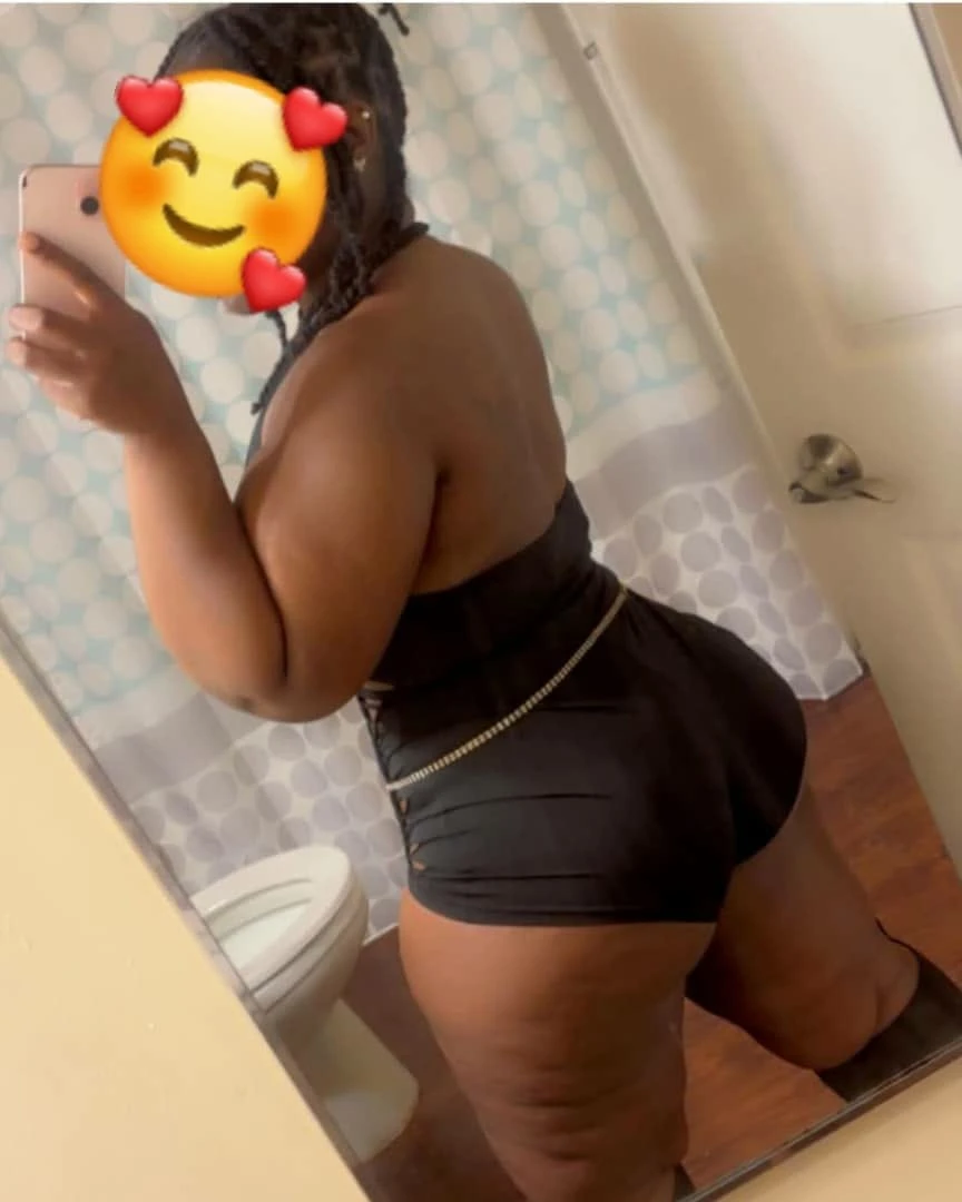 Remmy (Velachery, Chennai) – Rwandan escort in Chennai — 2 / 4