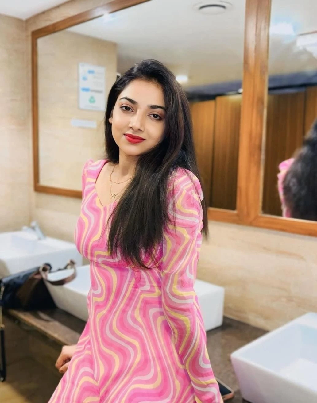 Shreya Real Cam – Indian escort in Bangalore, Escort, Banga