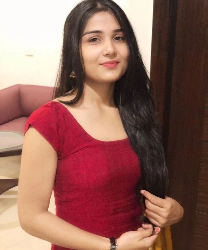 Deepika – Indian escort in Bangalore, Escort, Banga
