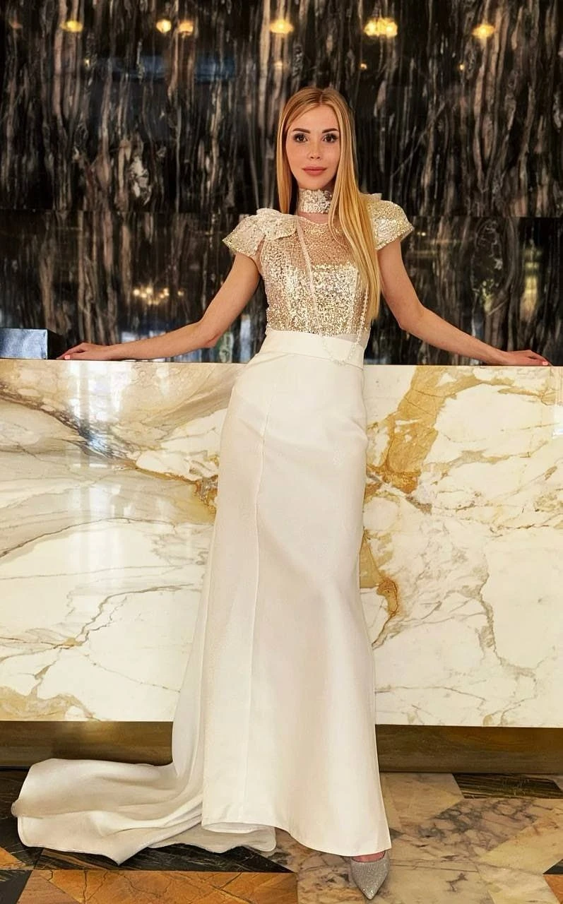 Susanna – Russian escort in Hong Kong — 6 / 10