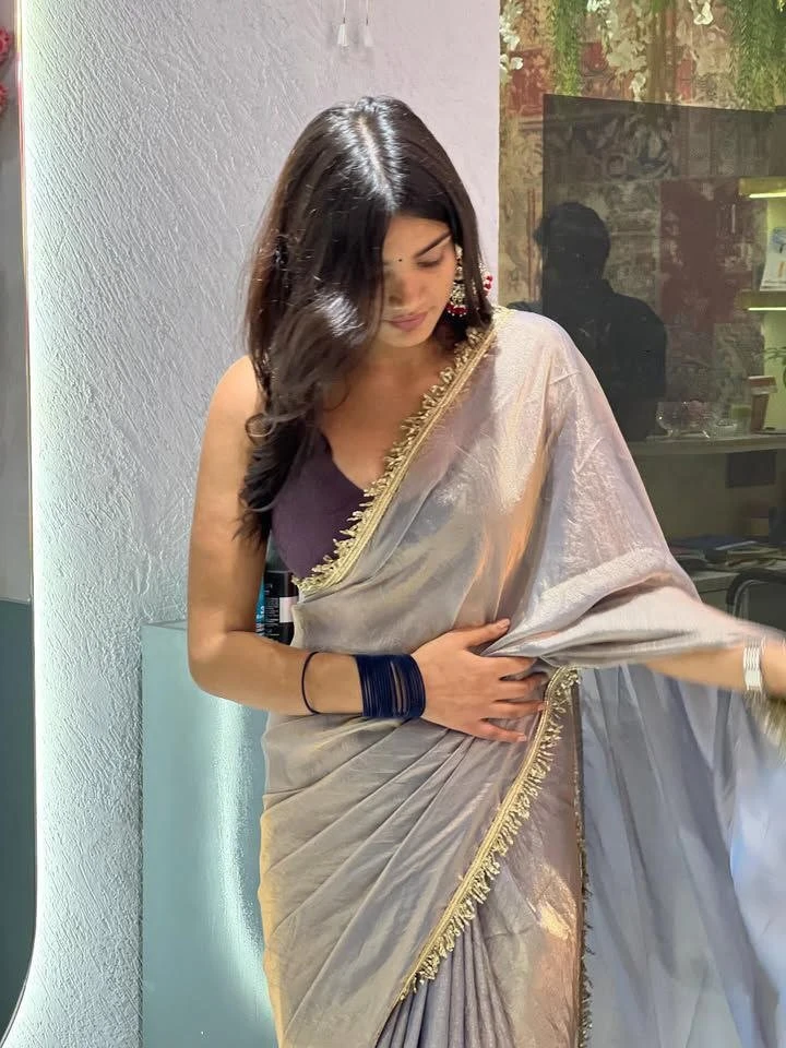Dipanshi – Indian escort in Ahmedabad, Escort, Ahmedabad