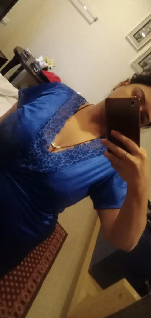 Khushi – Indian escort in Bangalore — 2 / 7