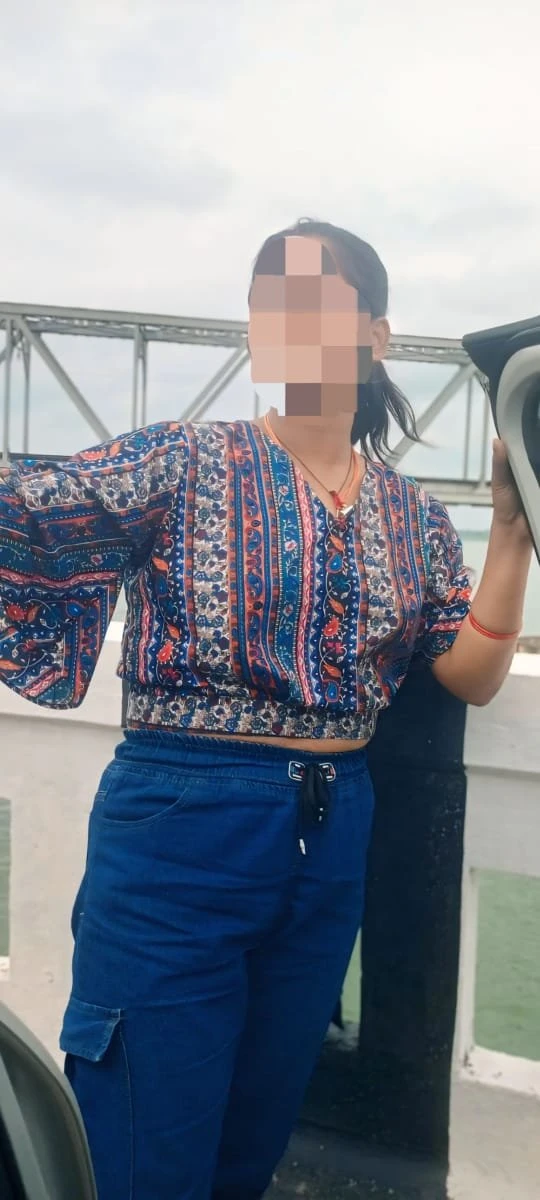 Laxmi real meet & cam fun,sex chat 🤍4 – Indian escort in Chennai — 4 / 5