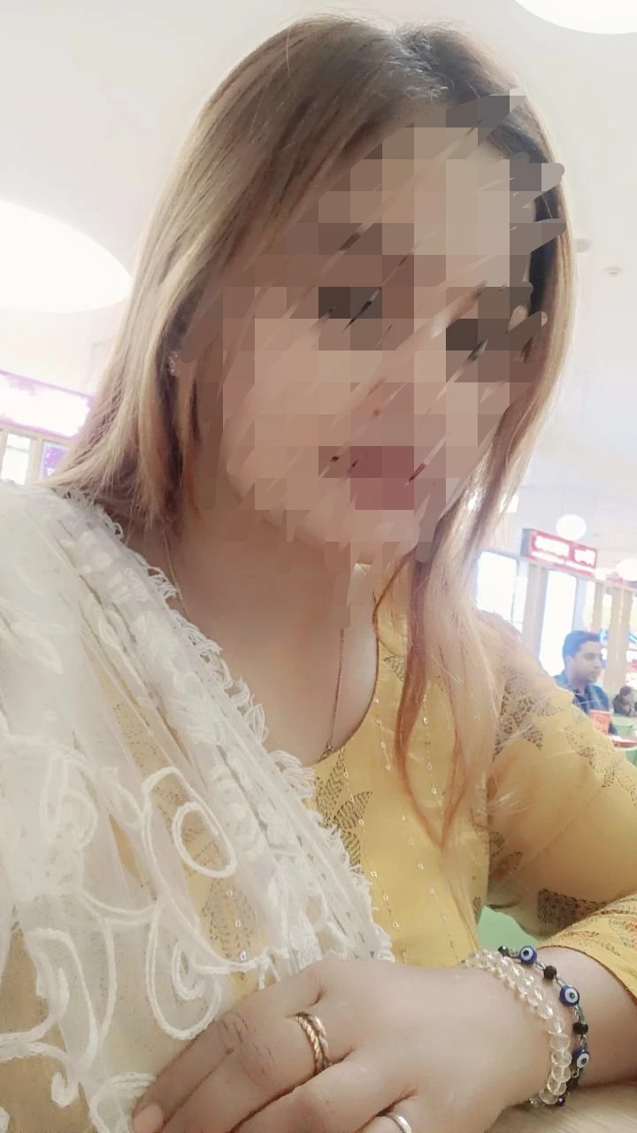 Trisha Sharma Real meet & cam show – Indian escort in Bangalore — 3 / 4