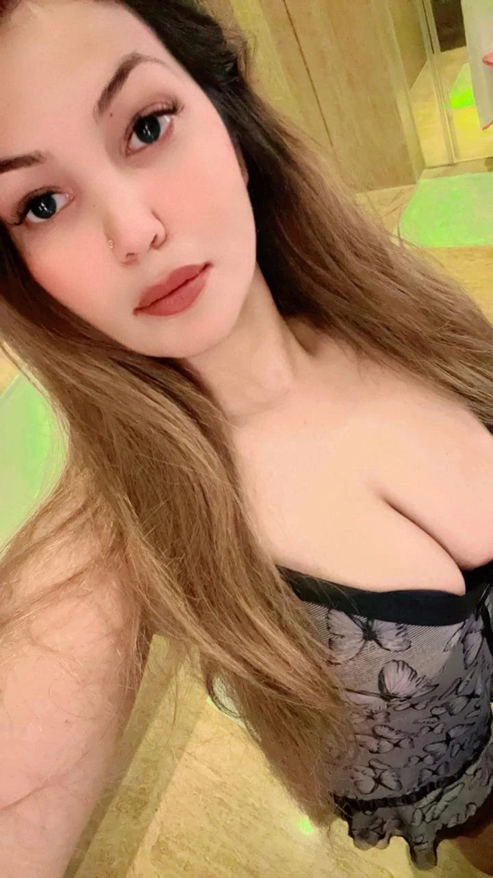 Iva – Indian escort in Hong Kong — 4 / 8