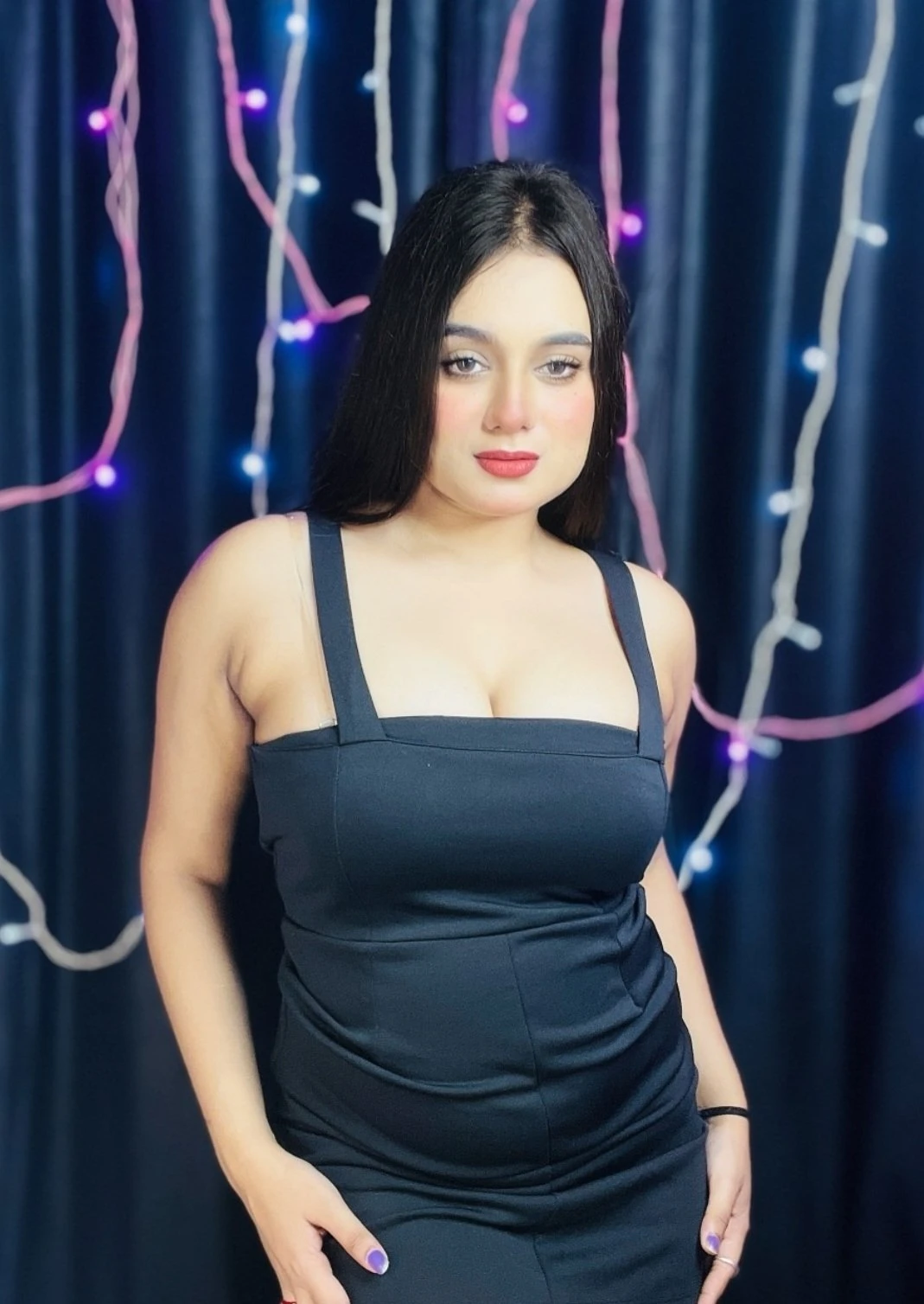 Shivani – Indian escort in Guwahati — 3 / 4