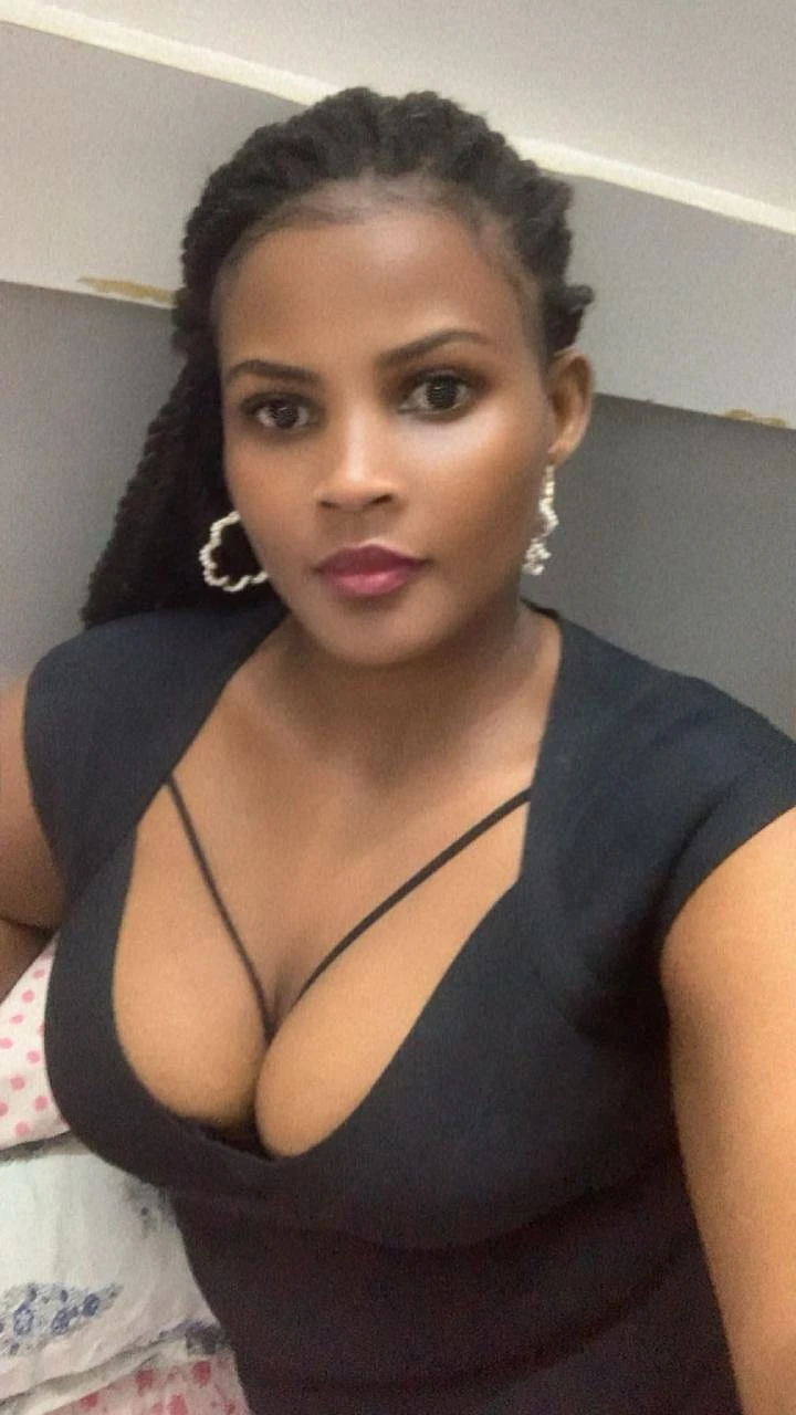 Myra – Rwandan escort in Gurgaon — 3 / 5
