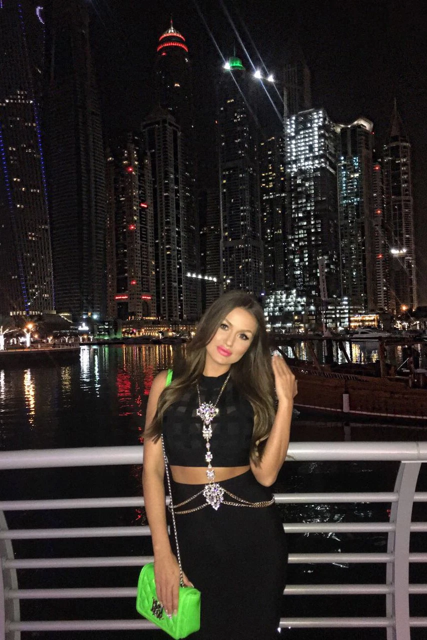 Julia – Polish escort in Hong Kong — 7 / 10