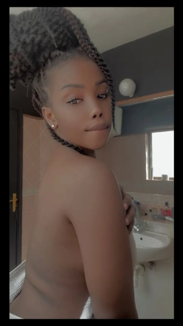 Ebony Queen – Barbadian escort in Hong Kong — 8 / 10
