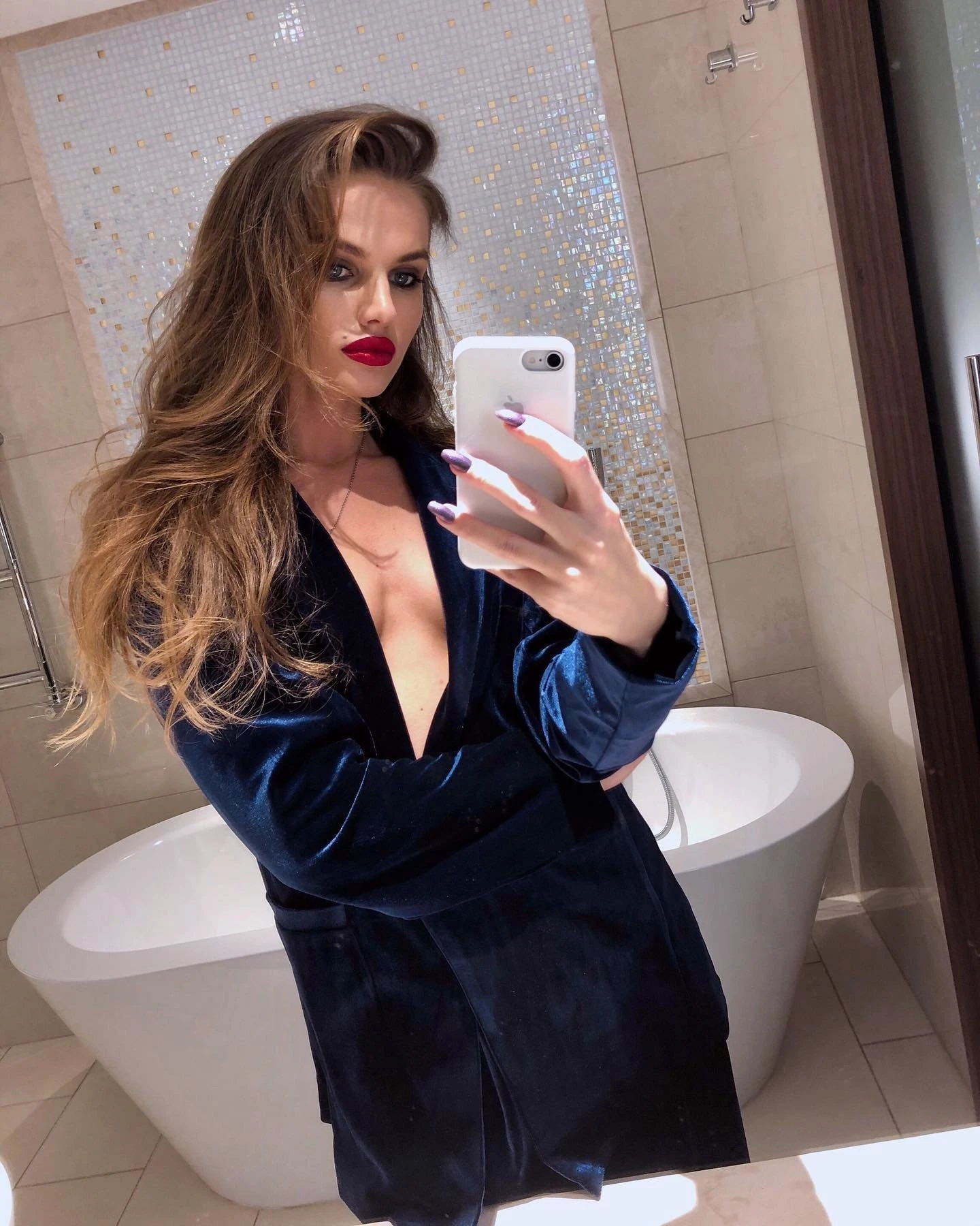 Alisiia – Lithuanian escort in Hong Kong — 8 / 9