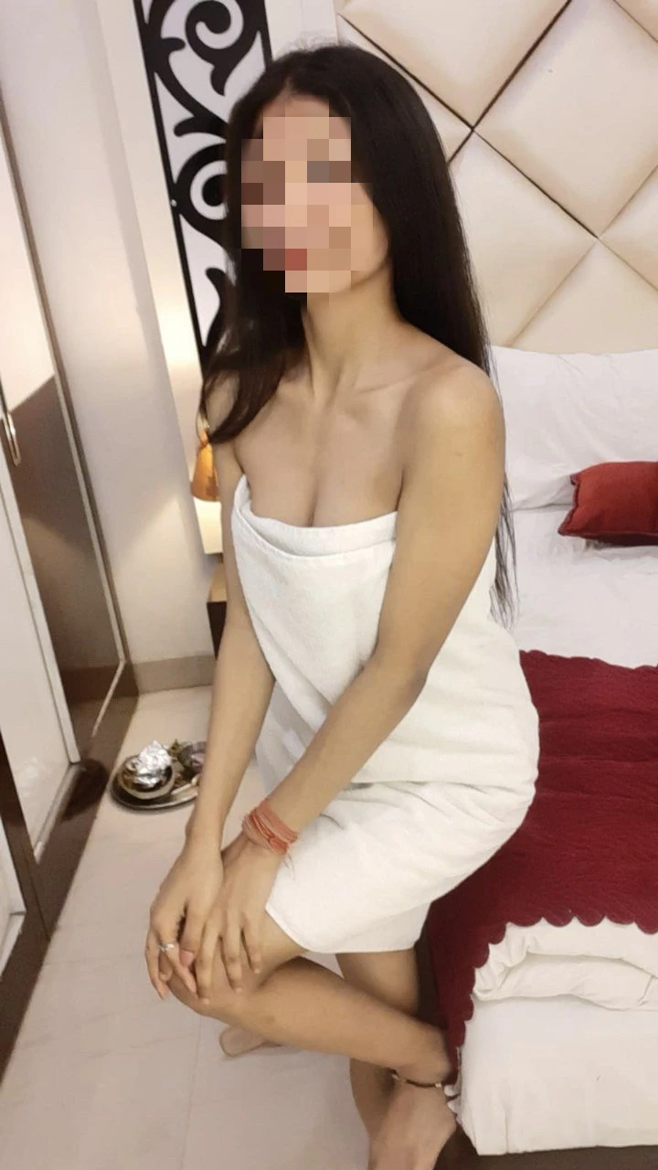 Zoya – Indian escort in Bangalore — 7 / 20