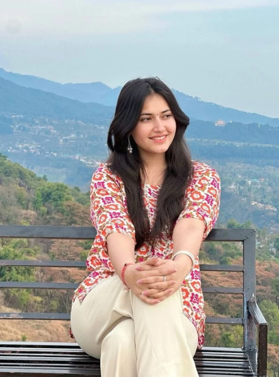 Swwety Gupta – Indian escort in Ahmedabad — 10 / 16