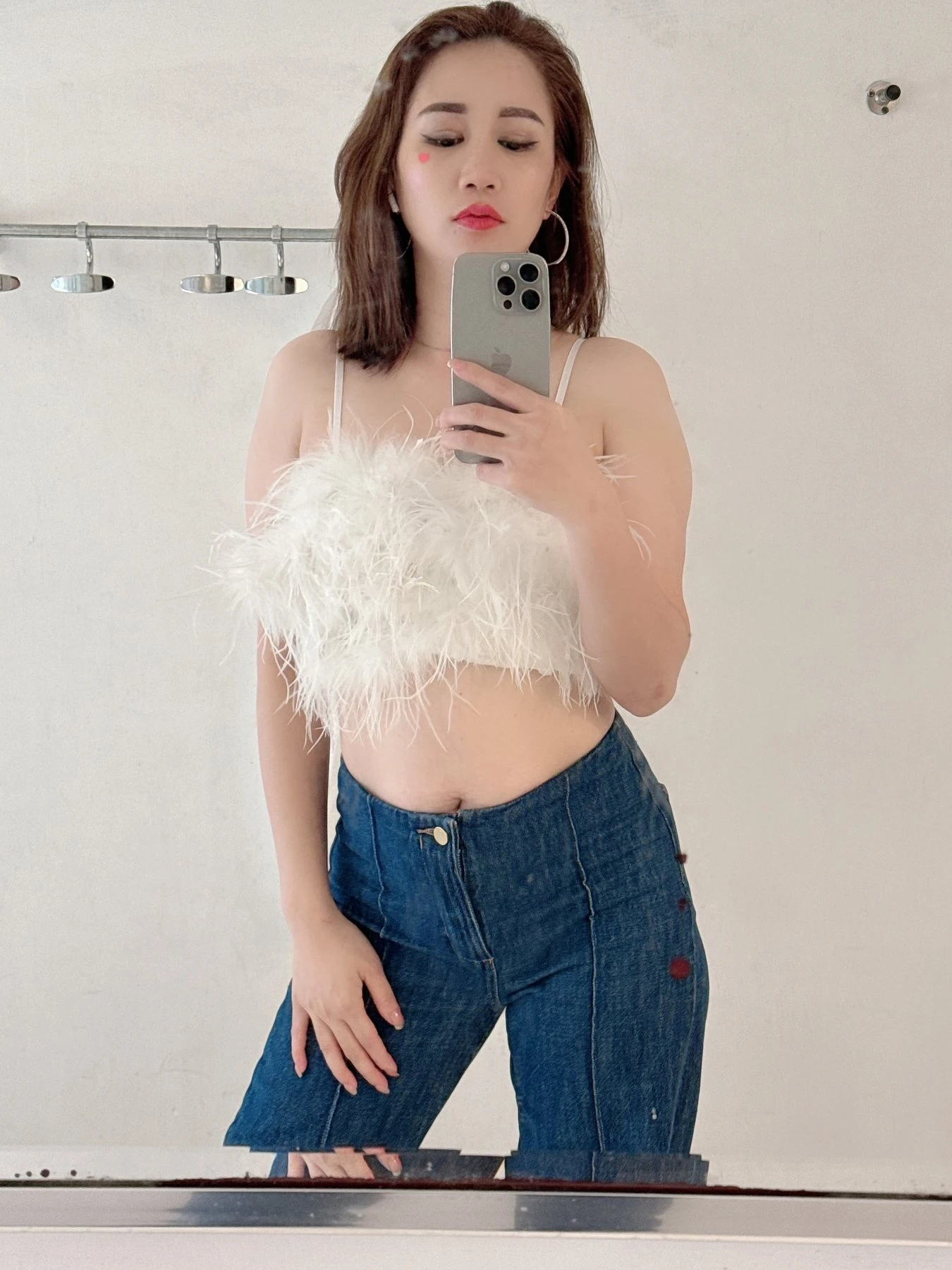 Lyly – escort in Hong Kong — 4 / 5
