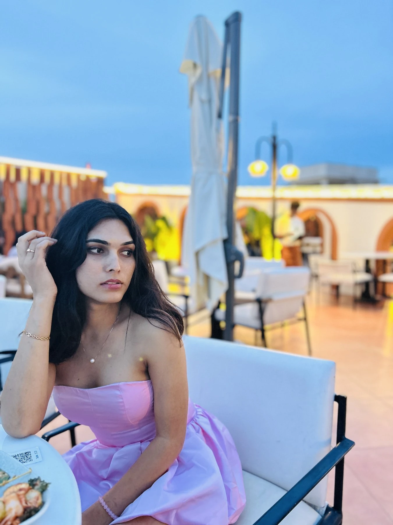 Sruthi reddy here independent girl – Indian escort in Hyderabad — 1 / 5
